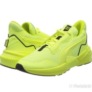 PUMA Women's Provoke XT FM Xtreme WNS Sz 10